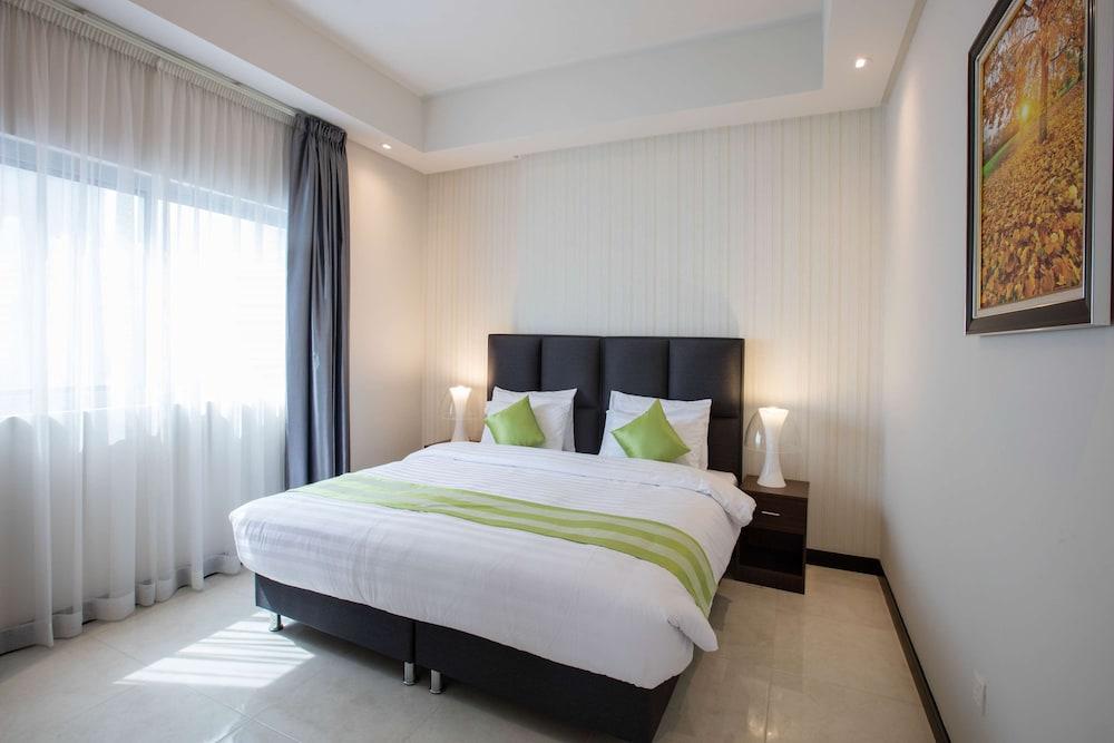 Loumage Suites And Spa Manama Exterior photo