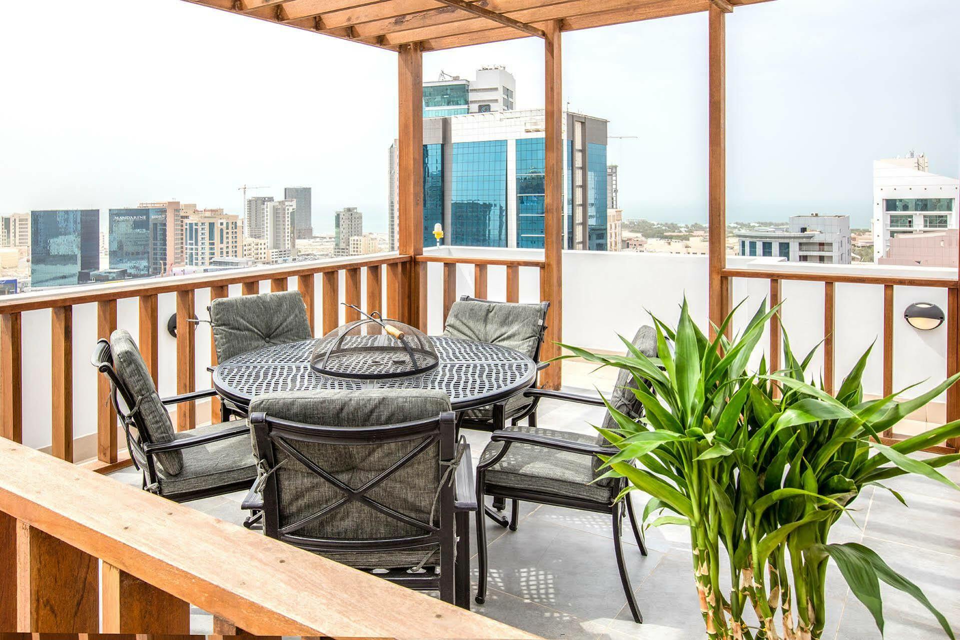 Loumage Suites And Spa Manama Exterior photo
